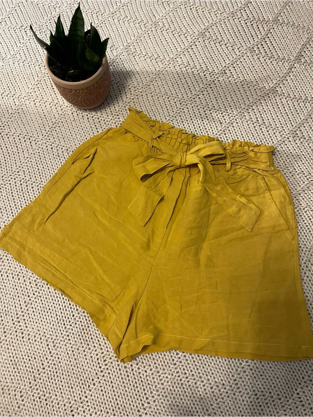 Miss Love Mustard Paperbag Tie Waist Linen Blend Shorts Size M Boho Summer